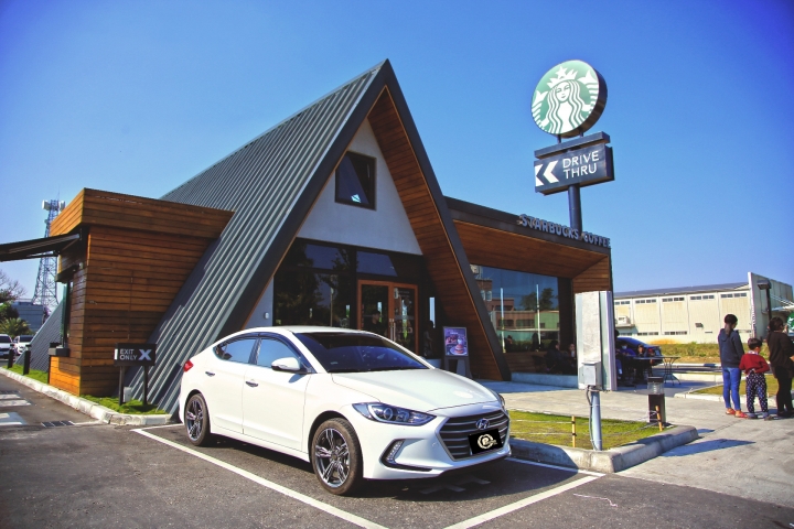 Hyundai Super Elantra 1.6汽油 開箱(新增一年變化)