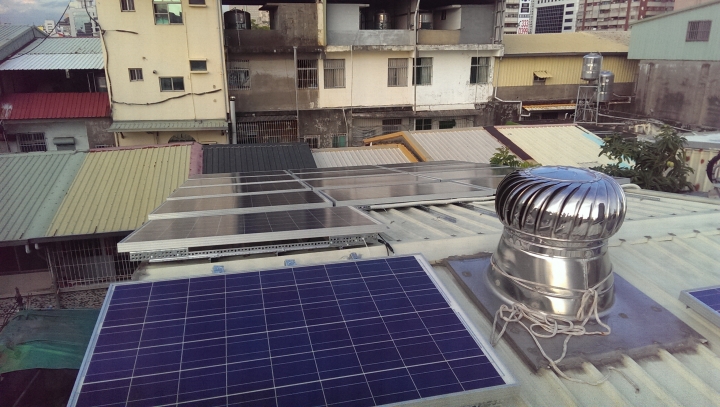 DIY太陽能發電系統5kw~2018/11/09更新鋰鐵電池系統