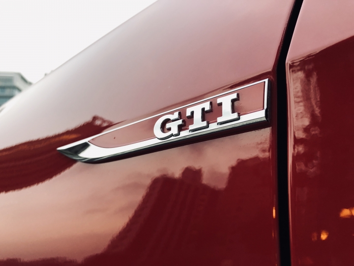 (開箱文) Golf GTI Performance - 暴風紅 (圖多)