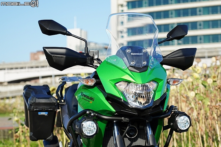 Kawasaki Versys-X 300 Tourer 配備滿載的越野旅行者