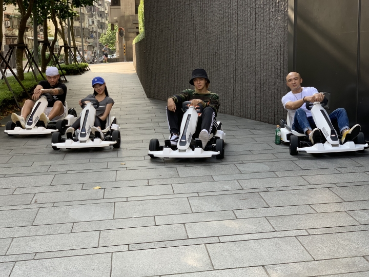 【小馬不專業開箱】開箱兼試玩小米卡丁車
