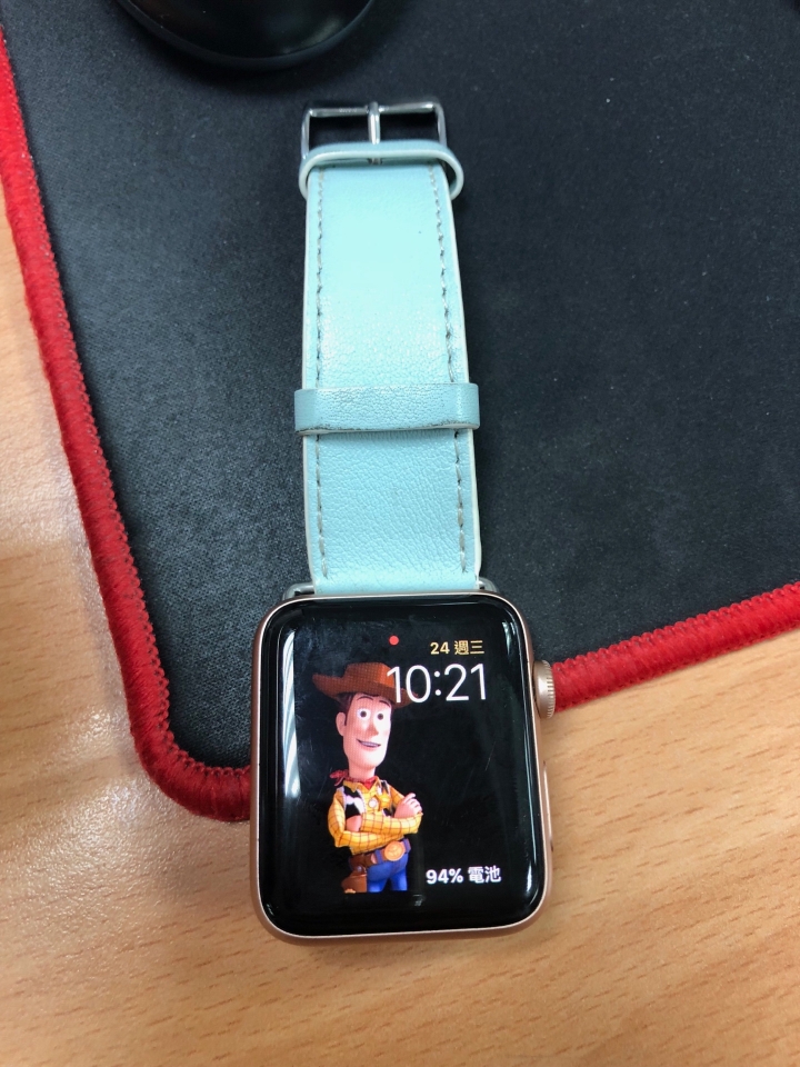 APPLE WATCH S3 錶帶拆不下來