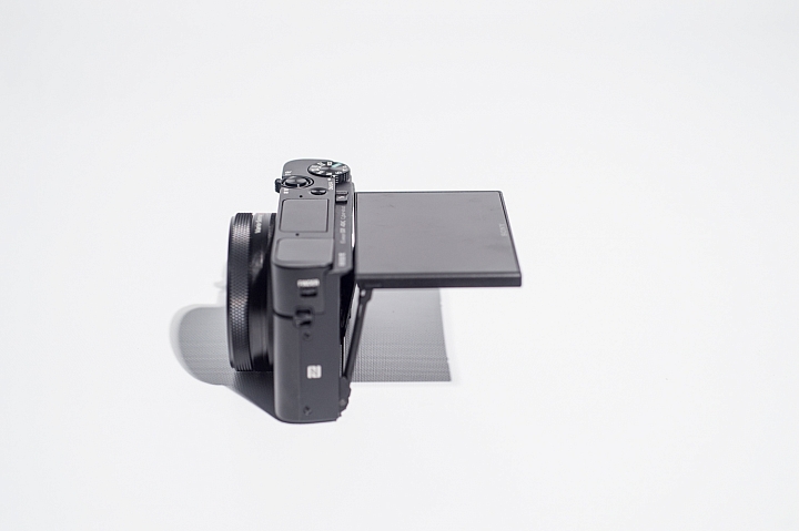 [ 開箱 ] 濃縮視野的菁華 Sony RX100m6