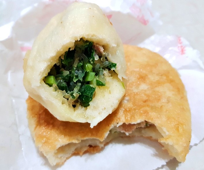 苗栗縣頭份[羅家煎包 豬肉餡餅]~黃昏市場 近為恭醫院 食尚玩家推薦~ 2018 食記 ~