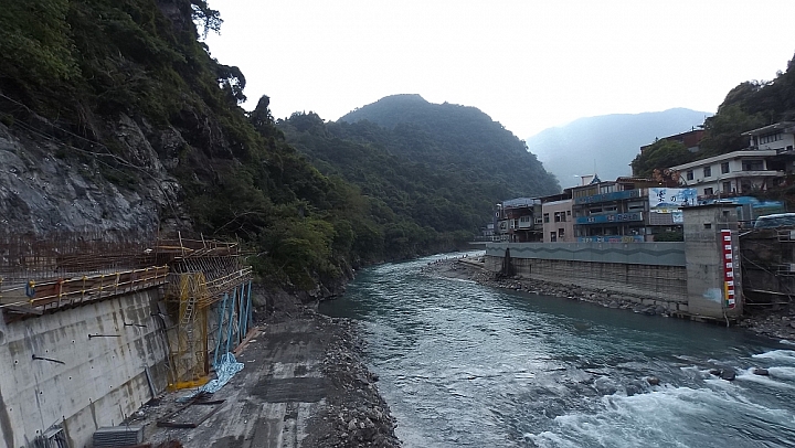 烏來雲仙輕旅遊
