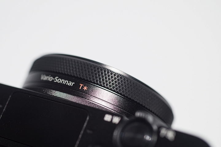 [ 開箱 ] 濃縮視野的菁華 Sony RX100m6