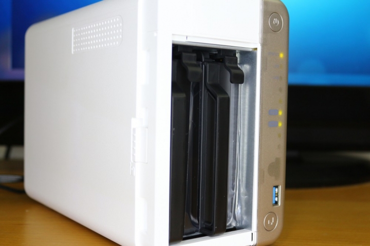實測平價級NAS《QNAP TS-251B》透過PCIe無限延展機能