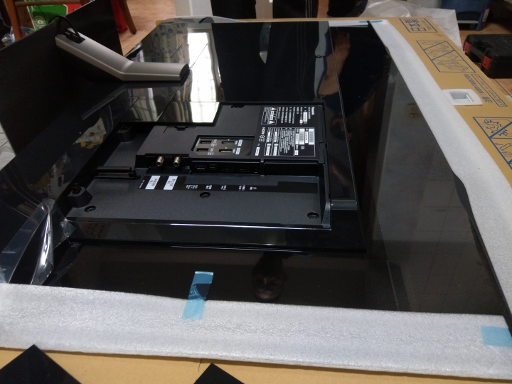 [開箱]Panasonic TH-49FX800W液晶電視