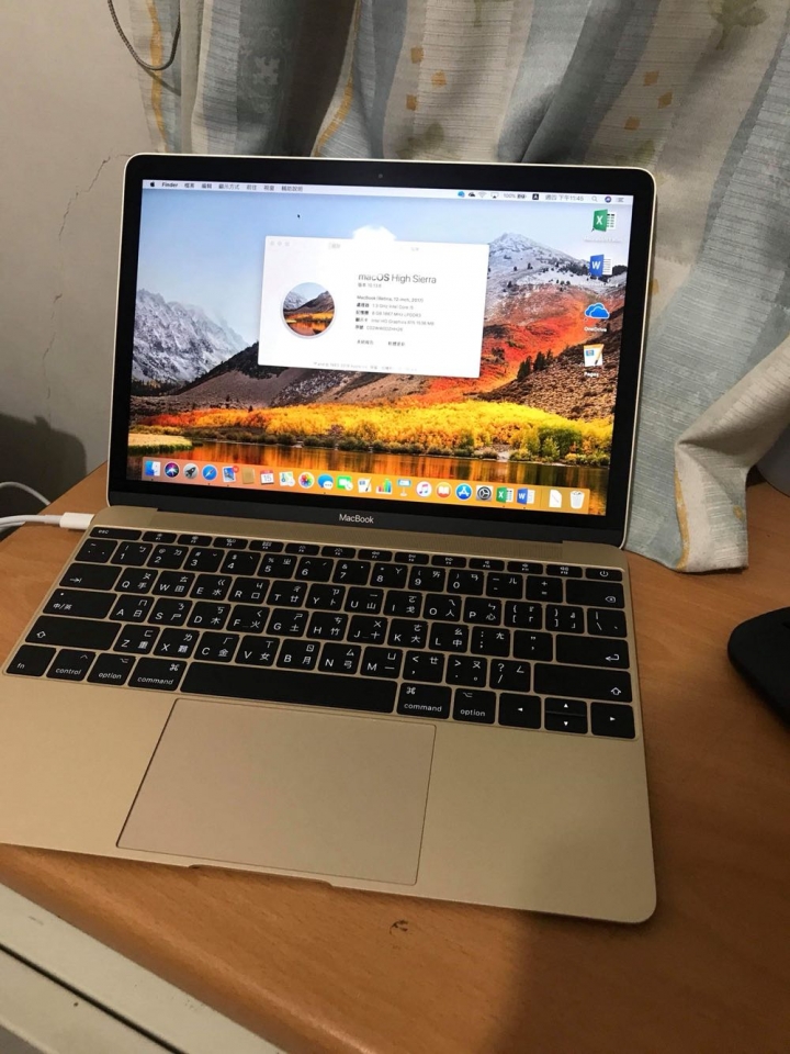 MacBook