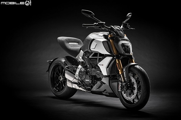【EICMA2018】DUCATI Panigale V4 R正式降臨！Monster 821 Stealth、Hypermotard 950SP 同步登場！