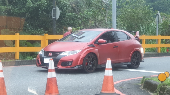 巧遇，但不知芳名