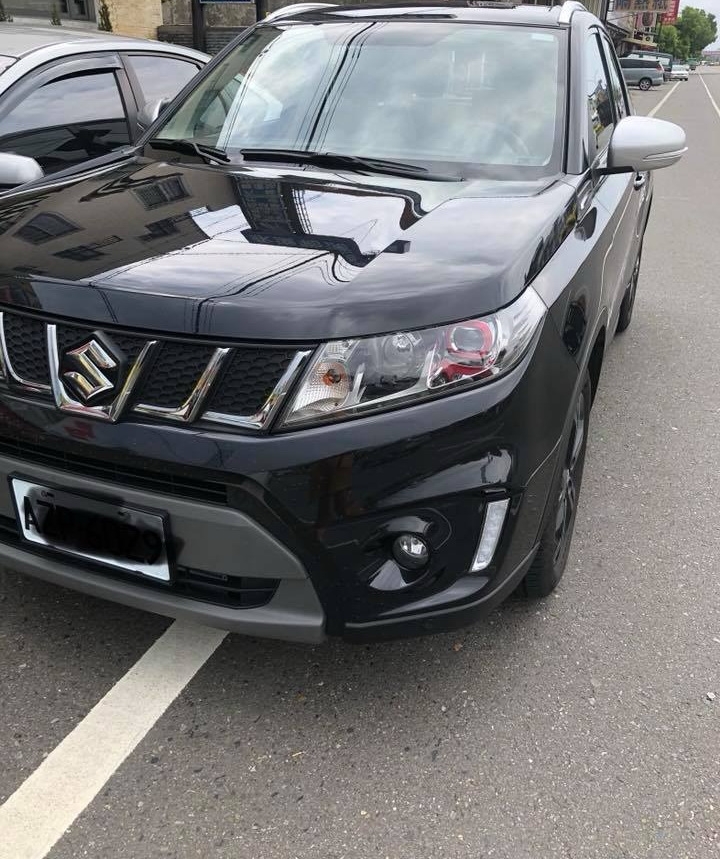 本魯歷經11種廠牌14種款式的賞車及買車之旅