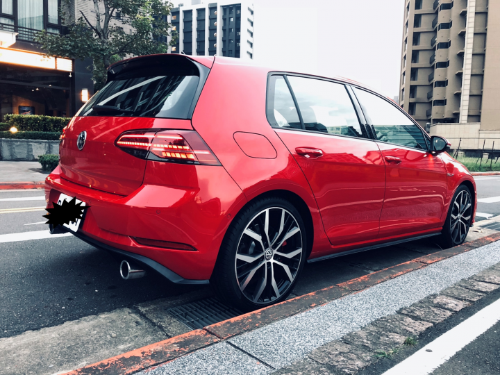 (開箱文) Golf GTI Performance - 暴風紅 (圖多)