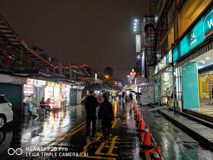 HUAWEI Mate 20 Pro不專業開箱與綠光測試結果（內附夜景比較圖）