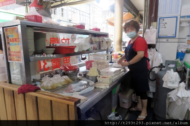 【美食--台南】永樂市場國華街『一味品碗粿』&『富盛號碗粿』比一比,走過一甲子的好味道~