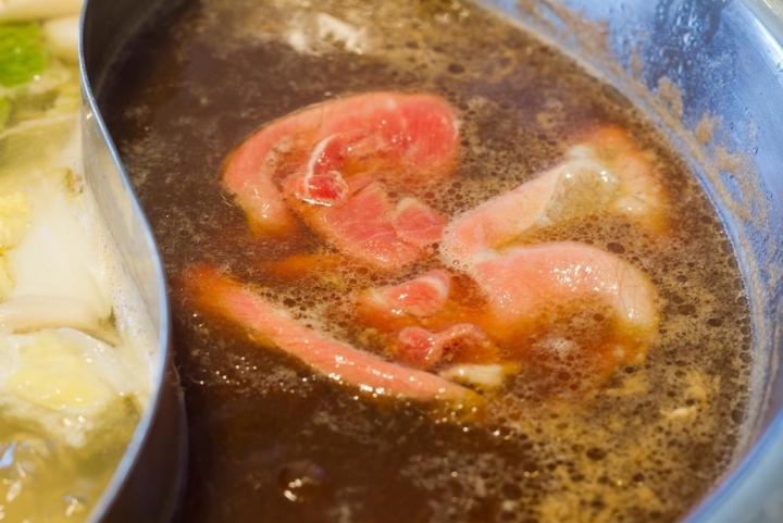 【美食。食記】東京 北千住 美味的連鎖火鍋 しゃぶ菜 マルイ北千住 連鎖店 火鍋 放題 雞肉 壽喜燒 豬肉 牛肉 吃到飽 蔬菜 推薦