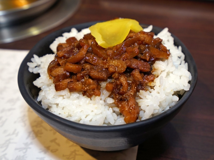 [食記] 天鍋宴。新鮮高檔海鮮食材、天母聚餐首選。秋天吃蟹大推--黃金蟹雙人鍋(近芝山站)