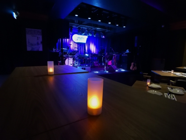 [台北光華商場三創]Rocket Music 音樂火箭餐廳 -- 現場演唱調酒餐廳 （近忠孝新生捷運站）