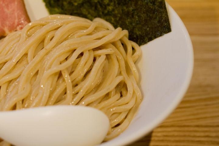 【美食。食記】東京 淺草藏前 透明厚實的貝塩拉麵 拉麵改 らーめん改 拉麵 沾麵 煮干 干貝 推薦