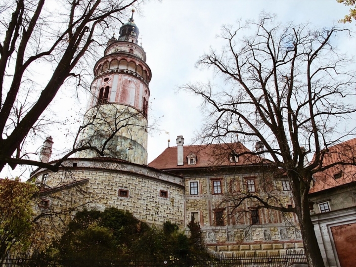 【Cesky Krumlov．走跳】漫遊捷克中世紀童話小鎮-庫倫洛夫城堡與彩繪塔