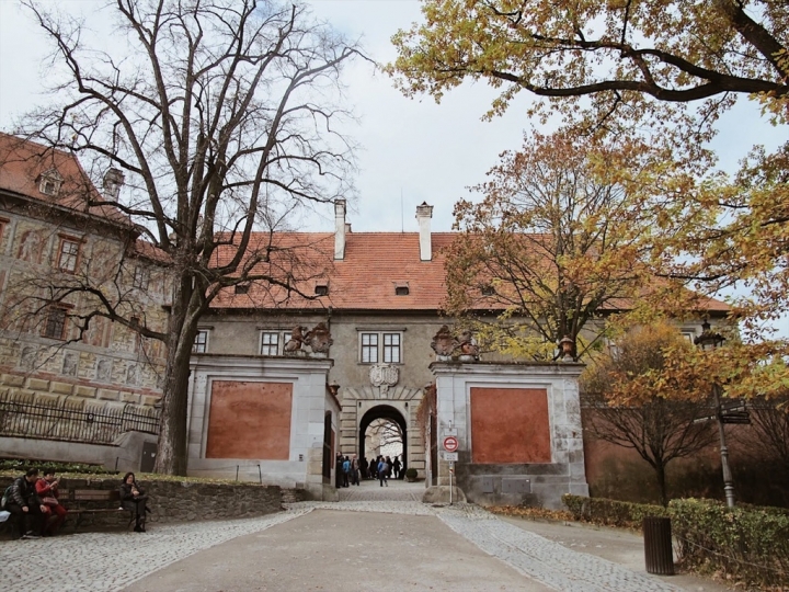 【Cesky Krumlov．走跳】漫遊捷克中世紀童話小鎮-庫倫洛夫城堡與彩繪塔