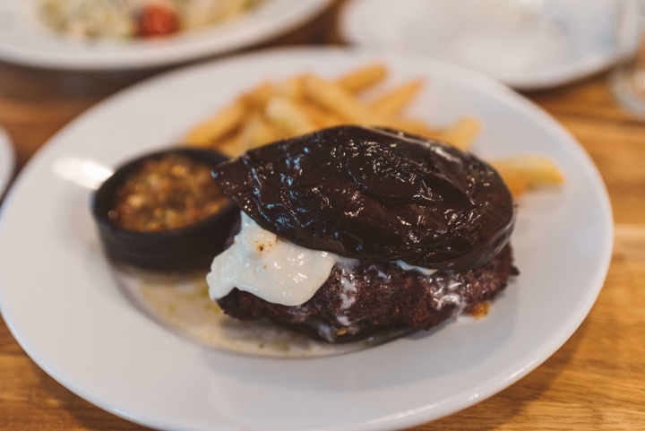 芬蘭自駕3000公里：芬蘭南部 porvoo 復古小城裡的人文市集與創意料理