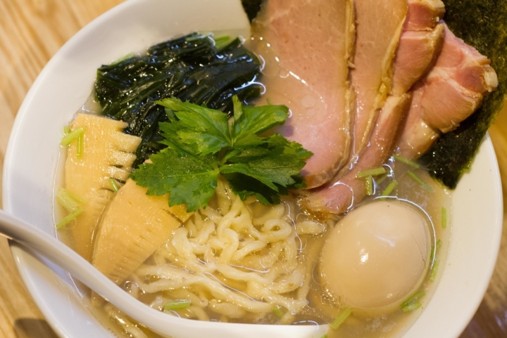 【美食。食記】東京 淺草藏前 透明厚實的貝塩拉麵 拉麵改 らーめん改 拉麵 沾麵 煮干 干貝 推薦
