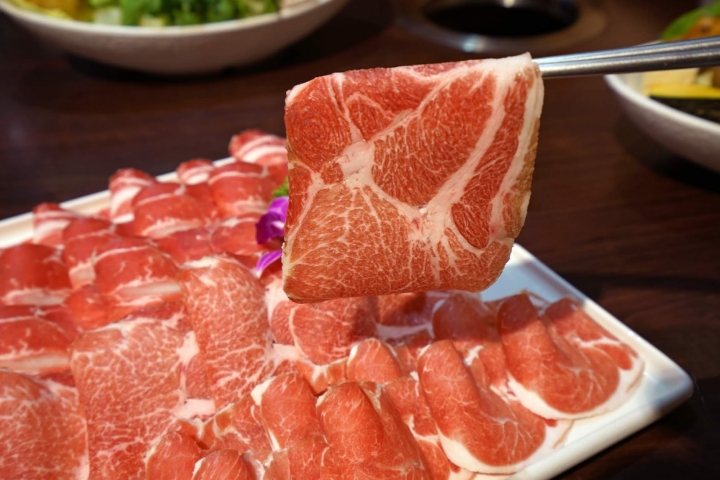 [食記] 天鍋宴。新鮮高檔海鮮食材、天母聚餐首選。秋天吃蟹大推--黃金蟹雙人鍋(近芝山站)