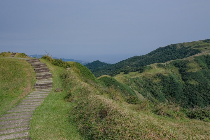 [亂拍照] 桃源谷 草嶺線步道 芒草季 (新北、宜蘭景點)