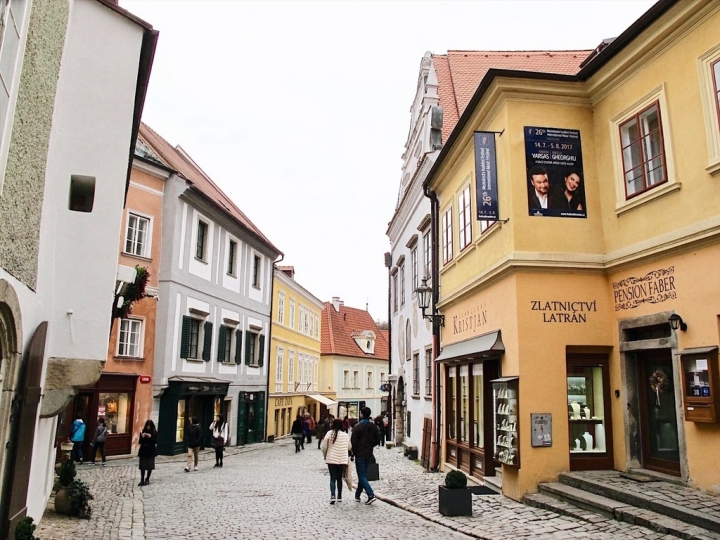 【Cesky Krumlov．走跳】漫遊捷克中世紀童話小鎮-庫倫洛夫城堡與彩繪塔