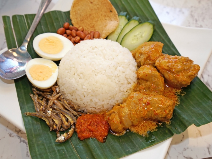 [食記] 瘦仔林叻沙。高CP值的馬來西亞風味料理。用料實在、香辣過癮、價格平實!(近忠孝復興、微風廣場)