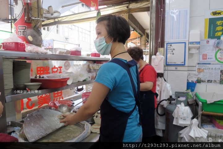 【美食--台南】永樂市場國華街『一味品碗粿』&『富盛號碗粿』比一比,走過一甲子的好味道~