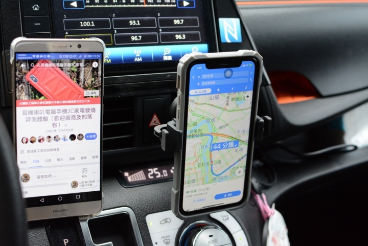 [iPhone  XR週邊]美國Mophie  chargestream Vent Mount  冷氣出風口無線充電車架