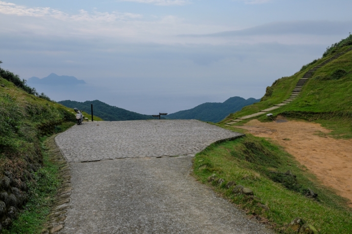 [亂拍照] 桃源谷 草嶺線步道 芒草季 (新北、宜蘭景點)