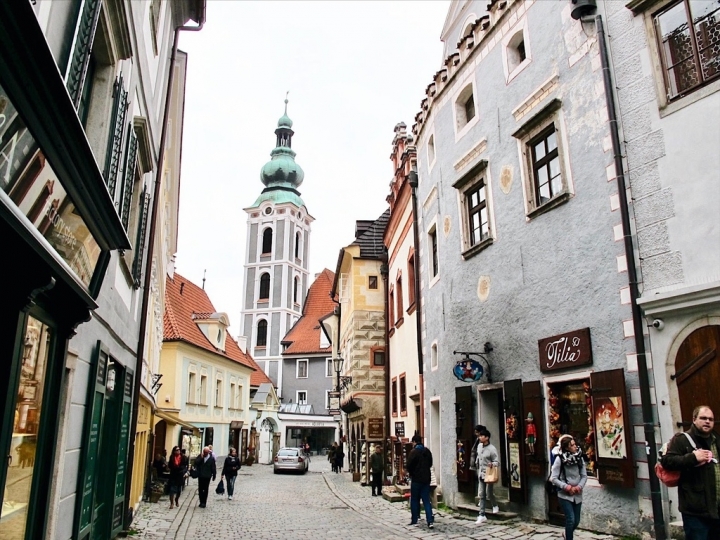 【Cesky Krumlov．走跳】漫遊捷克中世紀童話小鎮-庫倫洛夫城堡與彩繪塔