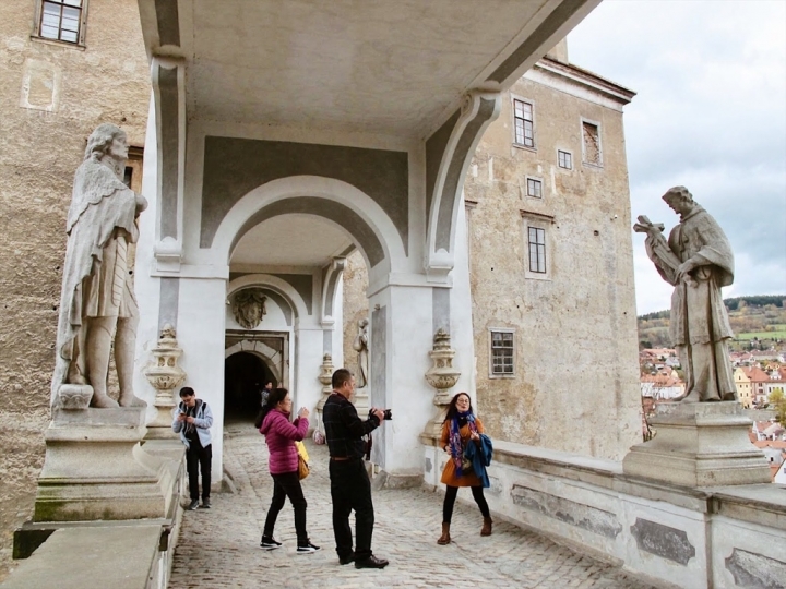 【Cesky Krumlov．走跳】漫遊捷克中世紀童話小鎮-庫倫洛夫城堡與彩繪塔