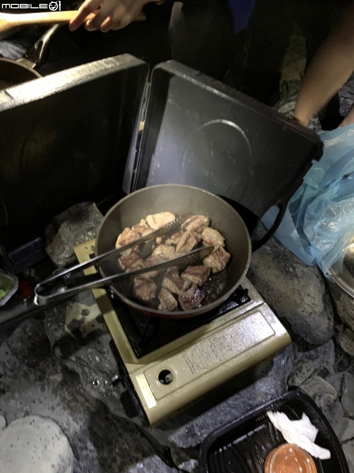 【野生天體營】2018 - 塔羅灣溪野溪露宿。溯溪野營溫泉耶誕營火趴一次滿足