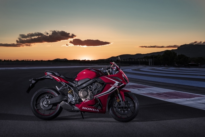 猶豫CBR500R跟CBR650R
