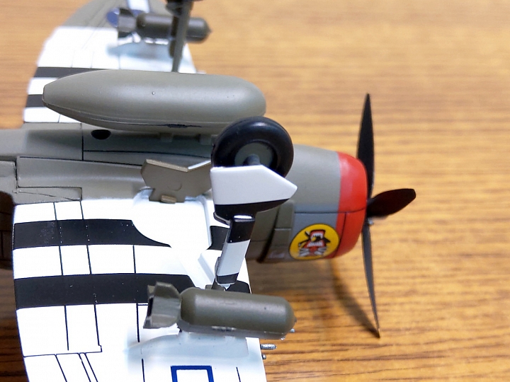 模型開箱 二次大戰傑作機[47]:共和 P-47 雷霆