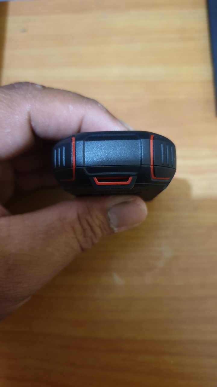 [開箱][圖多] Unihertz ATOM 簡單開箱＆使用心得