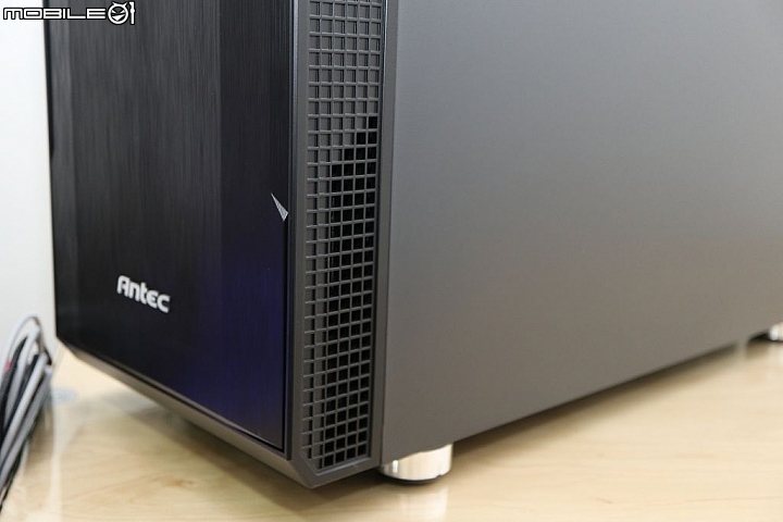 [開箱] Antec P5 低調靜音MicroATX裝機系小機殼