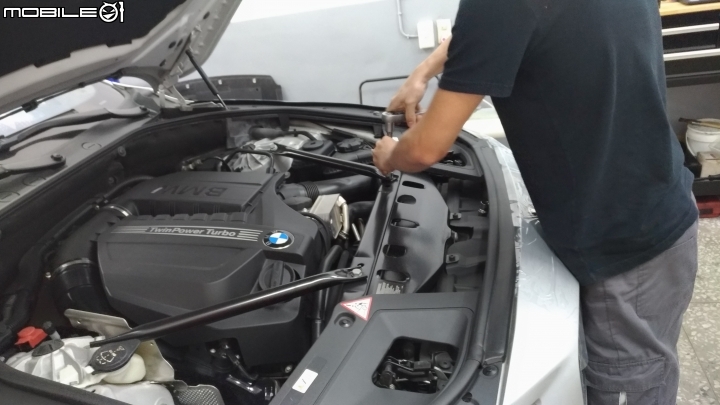 BMW漏油