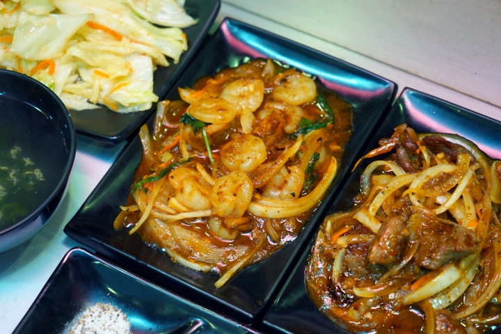 【台南鐵板燒】【永康區】食尚鐵板燒｜消費滿500送百元折價卷｜極品饗宴海陸雙人套餐｜飯湯冰品無限供應｜鐵板快炒道道都下飯