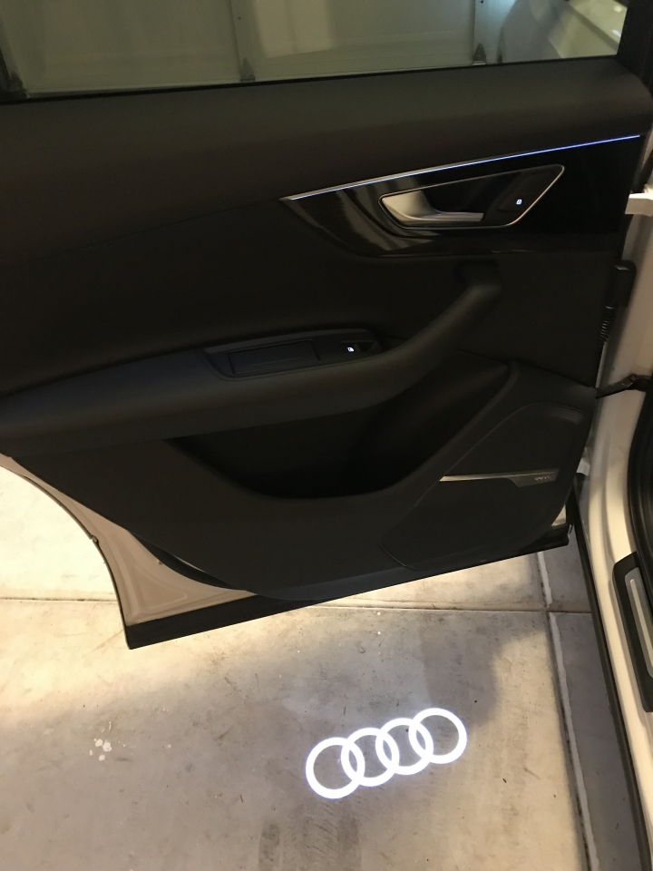 [開箱] 2019 Audi Q7 55 TFSI 3.0T 卡拉拉白