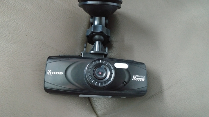 Ford Tierra1.8 Ghia 關箱文