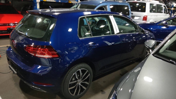 VW Golf Comfortline 19年式 大西洋藍 開箱