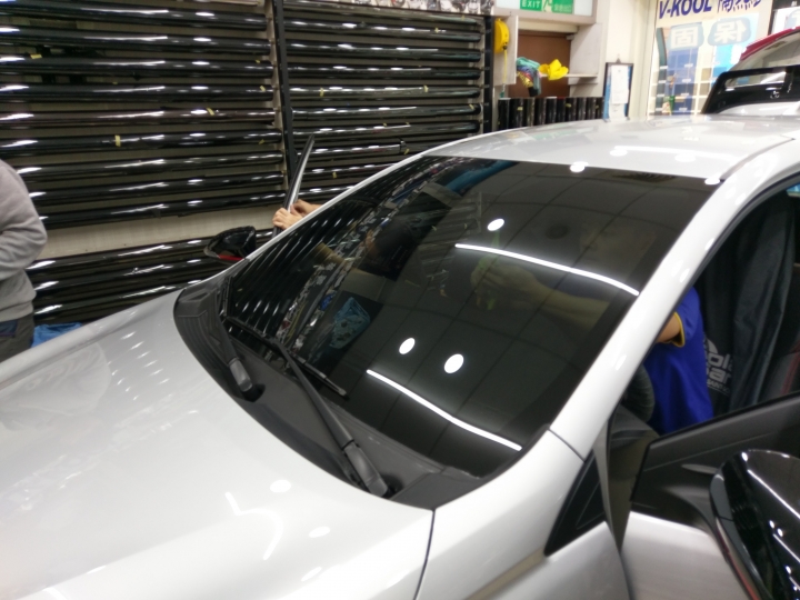 真開箱文   18 Yaris S 銀鴨 購車心得記