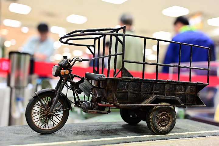 Z6開箱，拍美食，報導高雄模型藝術祭在SOGO。