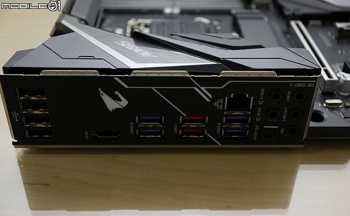 性價比導向供電散熱強化 AORUS 主流菁英 Z390 ELITE 開箱