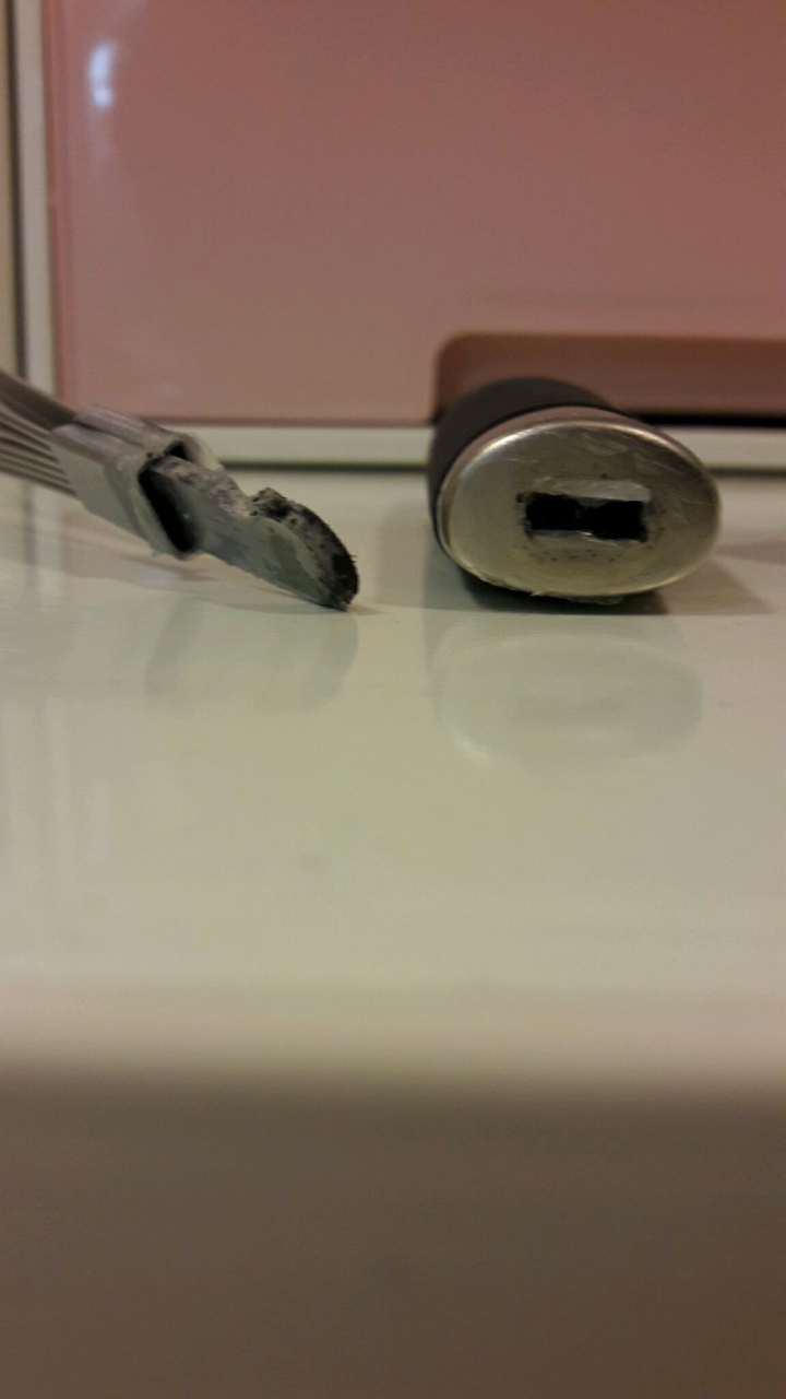 這種鐵器有辦法黏緊嗎
